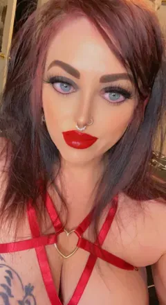 OnlyFans cuenta yourbigtiddiegoth avatar 1