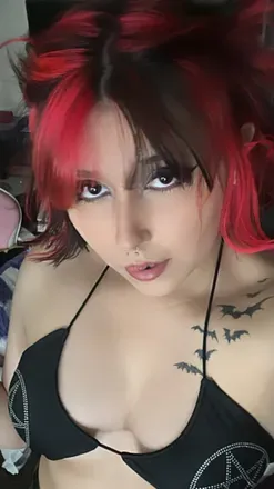 OnlyFans account  swyyrl_nsfw avatar 1