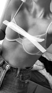 OnlyFans cuenta aussiegirlevie header 2