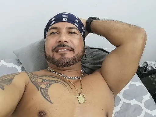 OnlyFans account  rafaelflrez2 header 2