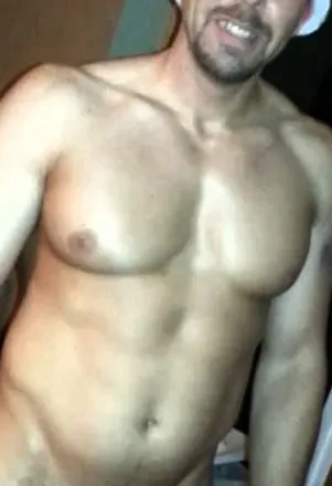 OnlyFans cuenta hugefrontbump avatar 1