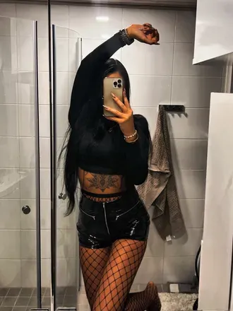 OnlyFans cuenta carolyy avatar 1