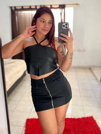 OnlyFans account  universodelunares avatar 1