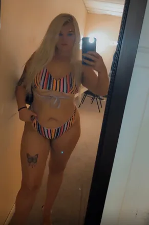 OnlyFans cuenta barbieelynn header 2