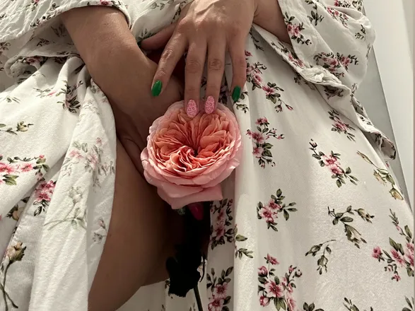 OnlyFans account  adorable_cassie header 2