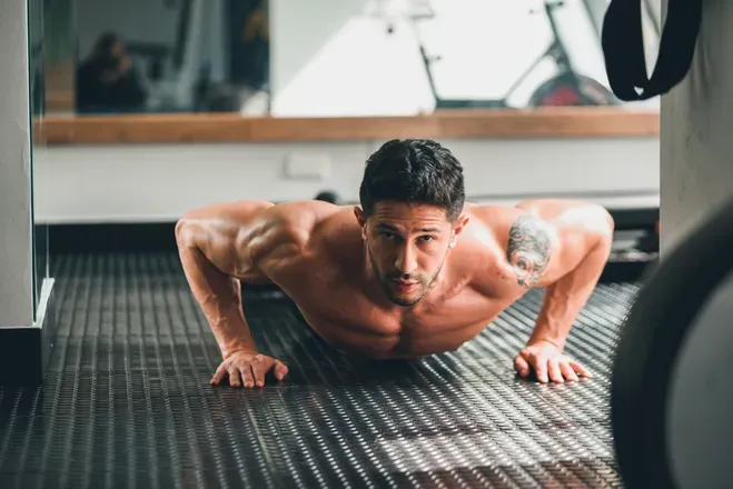 OnlyFans cuenta keizzer header 2