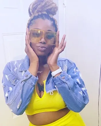 OnlyFans account  therealkerriaa header 2