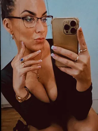 OnlyFans cuenta mammulicious avatar 1