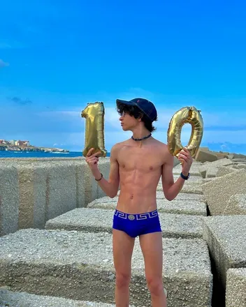 OnlyFans cuenta leo_young05 avatar 1