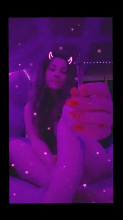 OnlyFans cuenta sn0wf0xx0420 avatar 1
