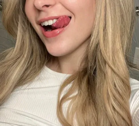 OnlyFans cuenta blondeybarbie avatar 1