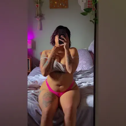 OnlyFans cuenta prettybooty94 avatar 1
