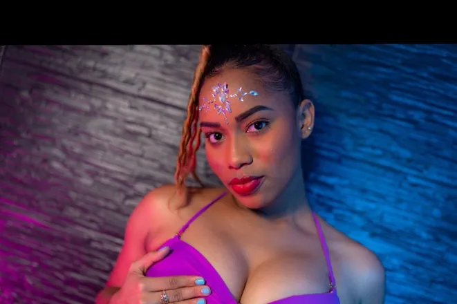 OnlyFans cuenta nicolevaloiss header 2