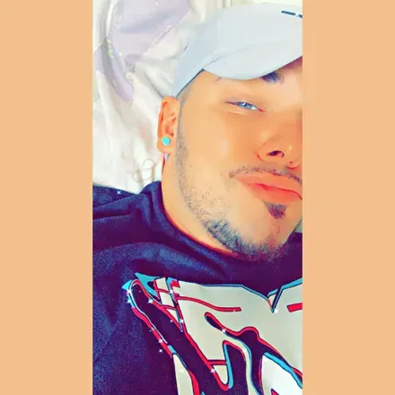 OnlyFans cuenta lonelyboy4u avatar 1
