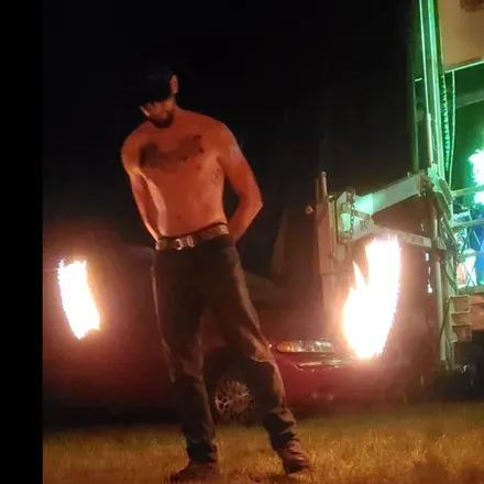 OnlyFans cuenta fire-daddy93 avatar 1