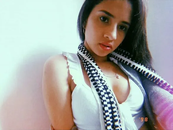 OnlyFans cuenta desiireee header 2