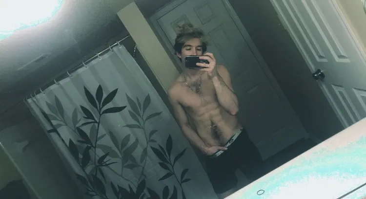 OnlyFans cuenta discreetv header 2