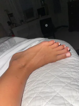 OnlyFans cuenta footiezfeet header 2