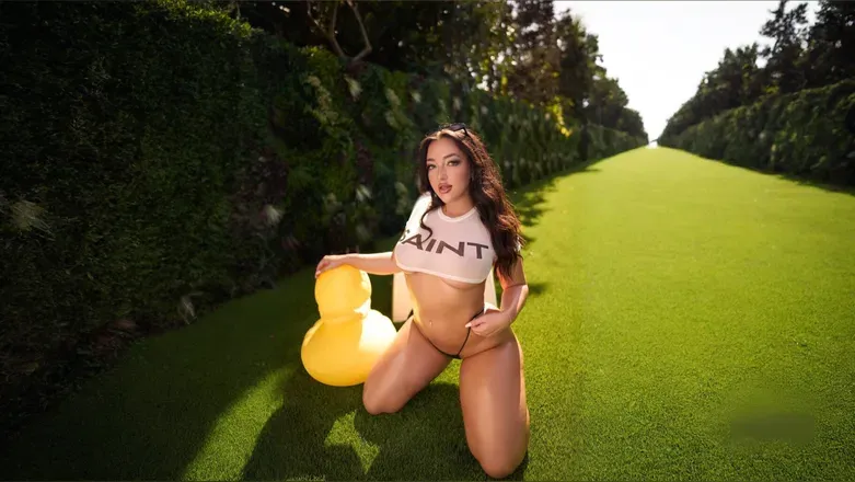 OnlyFans cuenta cassie.lenoir header 2