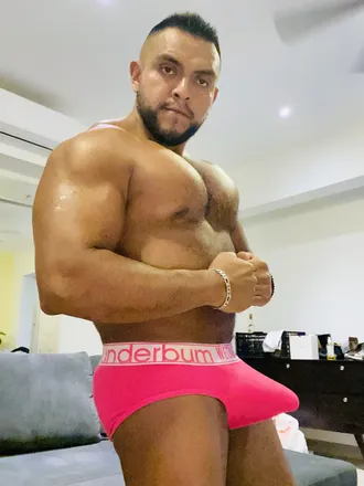 OnlyFans cuenta luiskarvlaska header 2
