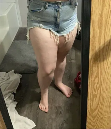 OnlyFans cuenta thickthighs0215 avatar 1
