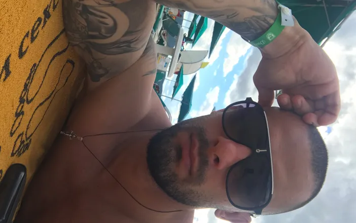 OnlyFans cuenta u224511056 header 2