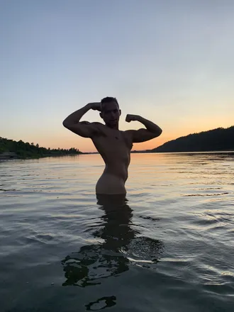 OnlyFans cuenta axelrose2u header 2
