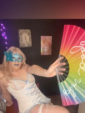 OnlyFans account  bubblegum_amazon header 2