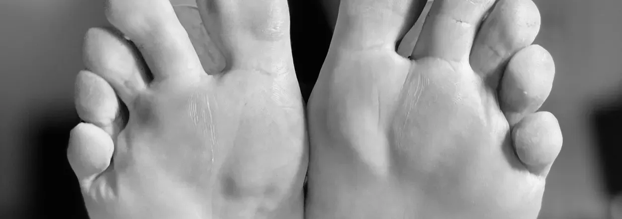 OnlyFans cuenta wallacehillfeet header 2