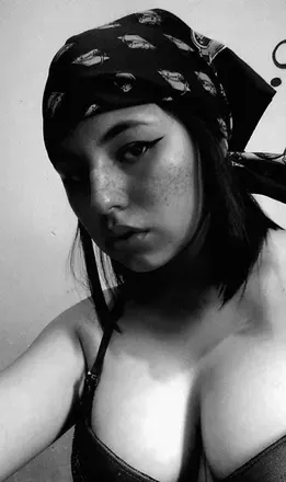 OnlyFans account  celesteee17204 avatar 1
