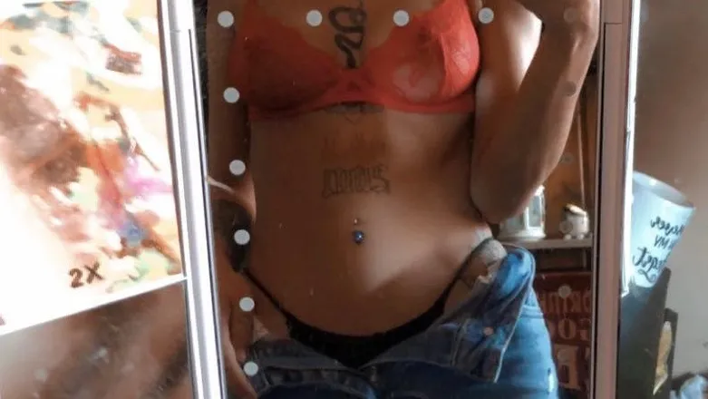 OnlyFans cuenta cleoluxxx header 2
