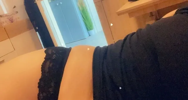 OnlyFans cuenta tinee26 header 2