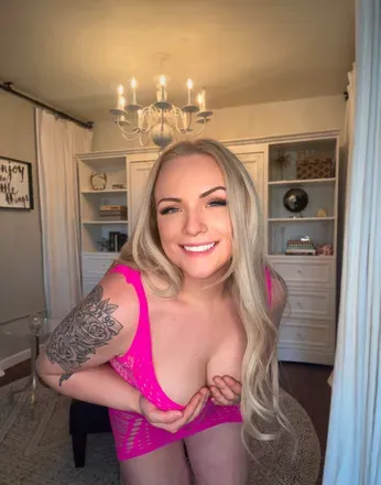 OnlyFans cuenta bighoneybuns header 2