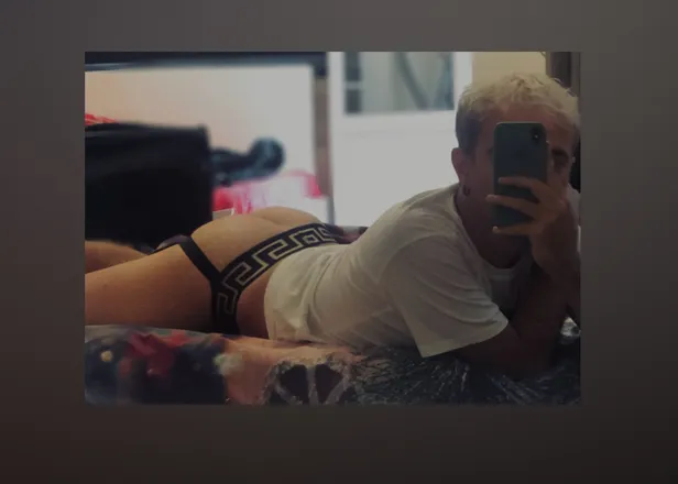 OnlyFans cuenta eazus header 2