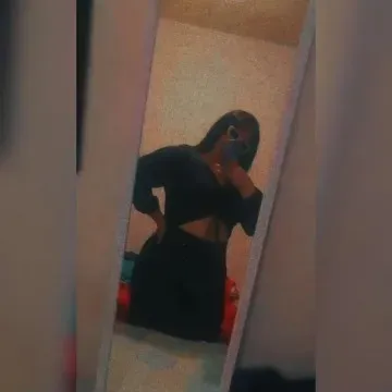 OnlyFans cuenta emychav avatar 1