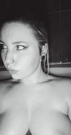 OnlyFans cuenta novasleeps header 2