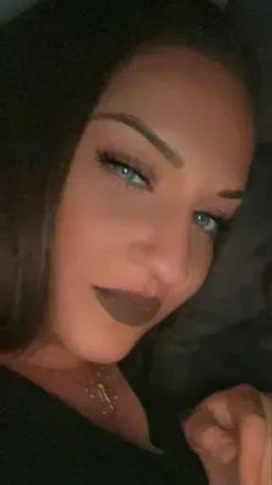 OnlyFans cuenta queen_beeee avatar 1