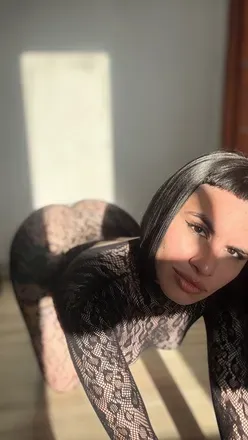 OnlyFans cuenta michellevip header 2
