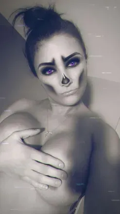 OnlyFans account  sexyhousewife420 avatar 1