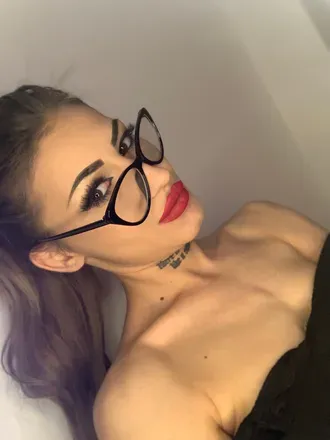OnlyFans cuenta foxytoxiccc avatar 1