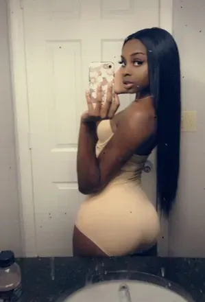 OnlyFans cuenta wineandchocolate avatar 1