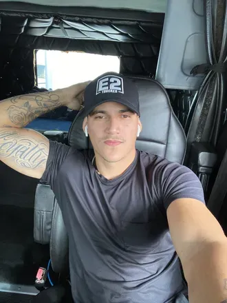 OnlyFans account  eiver2 avatar 1