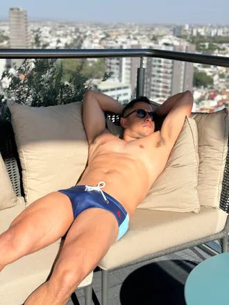 OnlyFans cuenta ivanok21 header 2