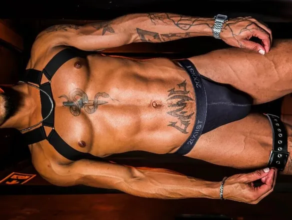 OnlyFans account  henrique_dlacruz header 2
