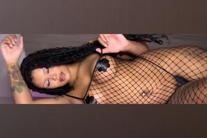 OnlyFans cuenta tallglassofmary header 2