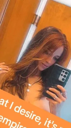 OnlyFans account  devina_lynn header 2