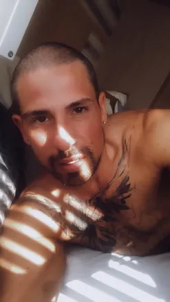 OnlyFans cuenta onlylawson header 2
