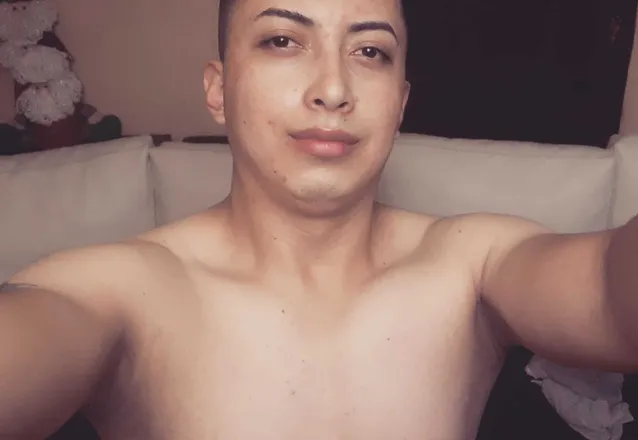 OnlyFans cuenta romeoespin header 2