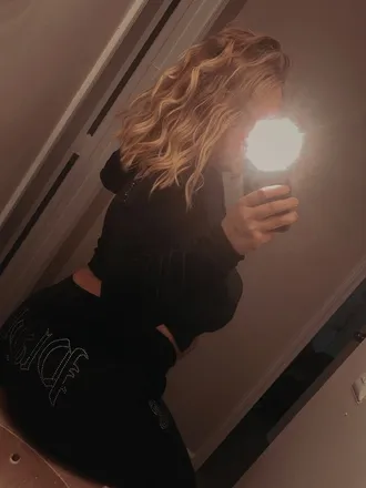 OnlyFans cuenta maryjane03214 header 2