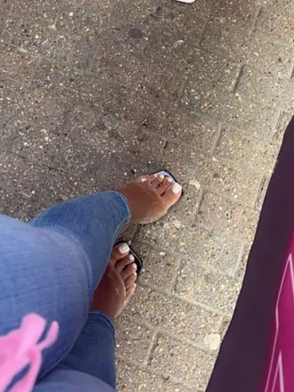OnlyFans cuenta feetnthroat header 2